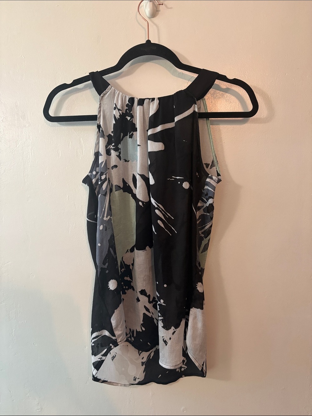 New York & Company Black and White Halter Stretch Top